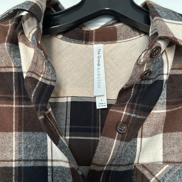 The Group by Babaton Bricker Button-Up - Picture 7 of 8